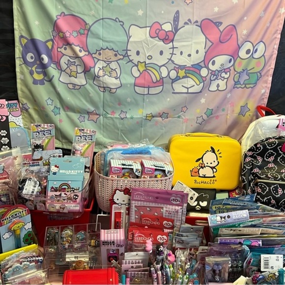 CHB1987 is Live Now! DONT MISS OUT ON CUTE UNLISTED ITEMS Like this Live Post 🩷 - Picture 4 of 7